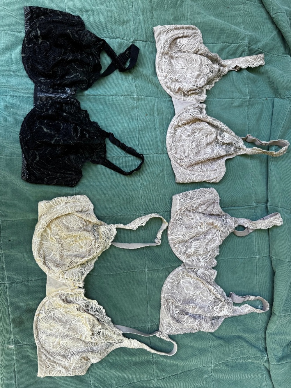 Lot of 3 Bali Lace Desire Full Figure Underwire Bras Style 6543 Sz 42D